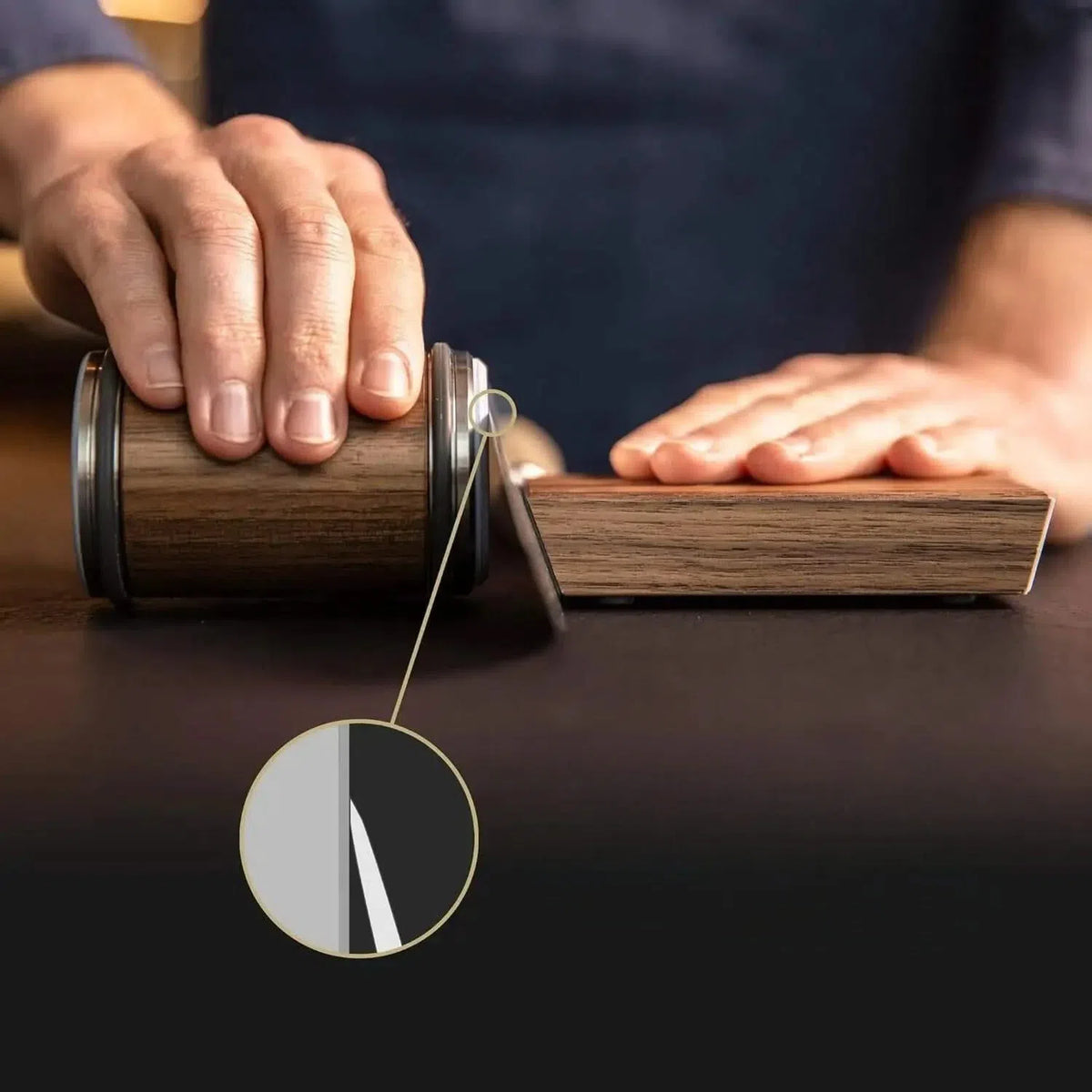 Affilacoltelli a rullo in legno